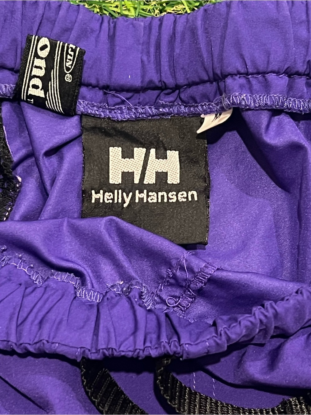 VTG Helly Hansen Nylon Belted Shorts Purple Gorpcore 90s - Picture 5 of 6